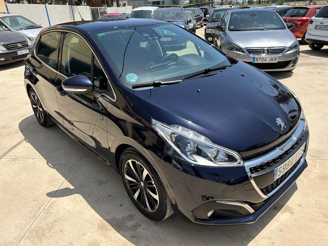 PEUGEOT 208 1.2 VTI TECH EDITION SPANISH LHD IN SPAIN 35000 MILES STUNNING 2019