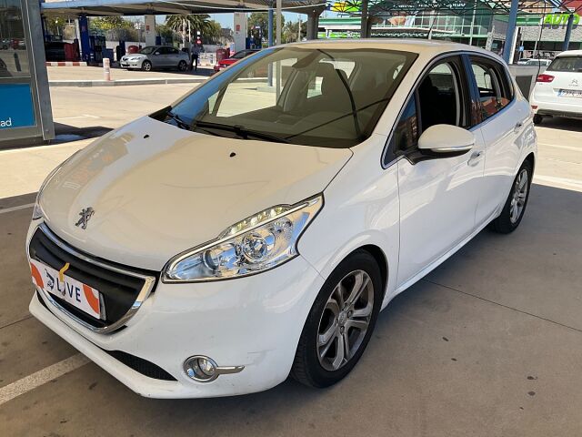 COMING SOON PEUGEOT 208 1.6 HDI ALLURE AUTO SPANISH LHD IN SPAIN 51000 MILES STUNNING 2015