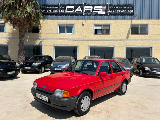 FORD ESCORT 1.6 I GHIA SPANISH LHD IN SPAIN ONLY 42000 MILES SUPERB 1989