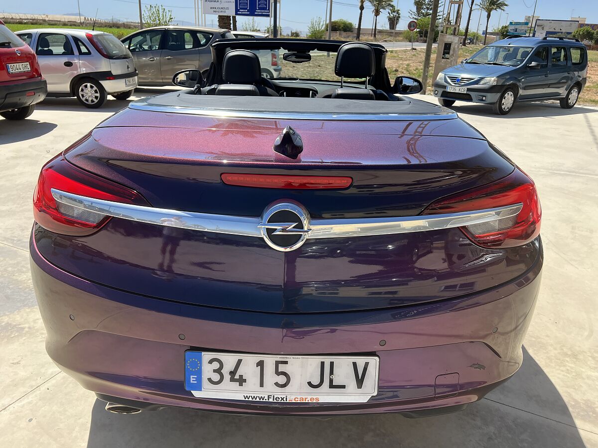 OPEL CASCADA EXCELLENCE 1.4 CONVERTIBLE SPANISH LHD IN SPAIN 38000 MILES 2016