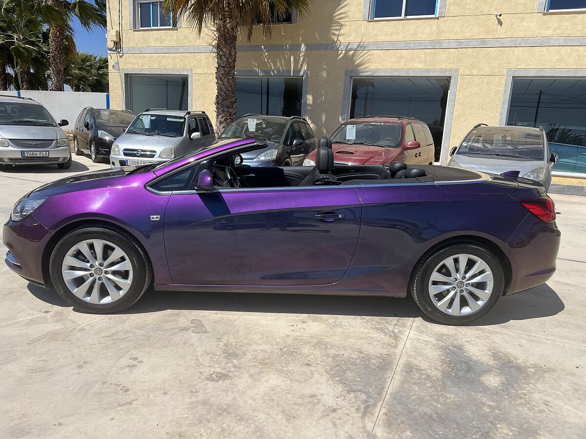 OPEL CASCADA EXCELLENCE 1.4 CONVERTIBLE SPANISH LHD IN SPAIN 38000 MILES 2016