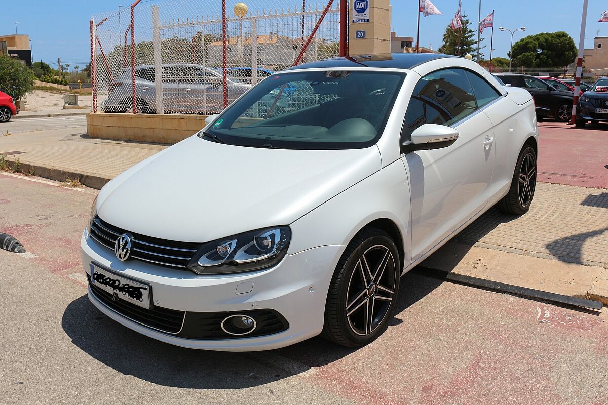 VOLKSWAGEN EOS 2.0 TDI CONVERTIBLE SPANISH LHD IN SPAIN 75000 MILES 2015