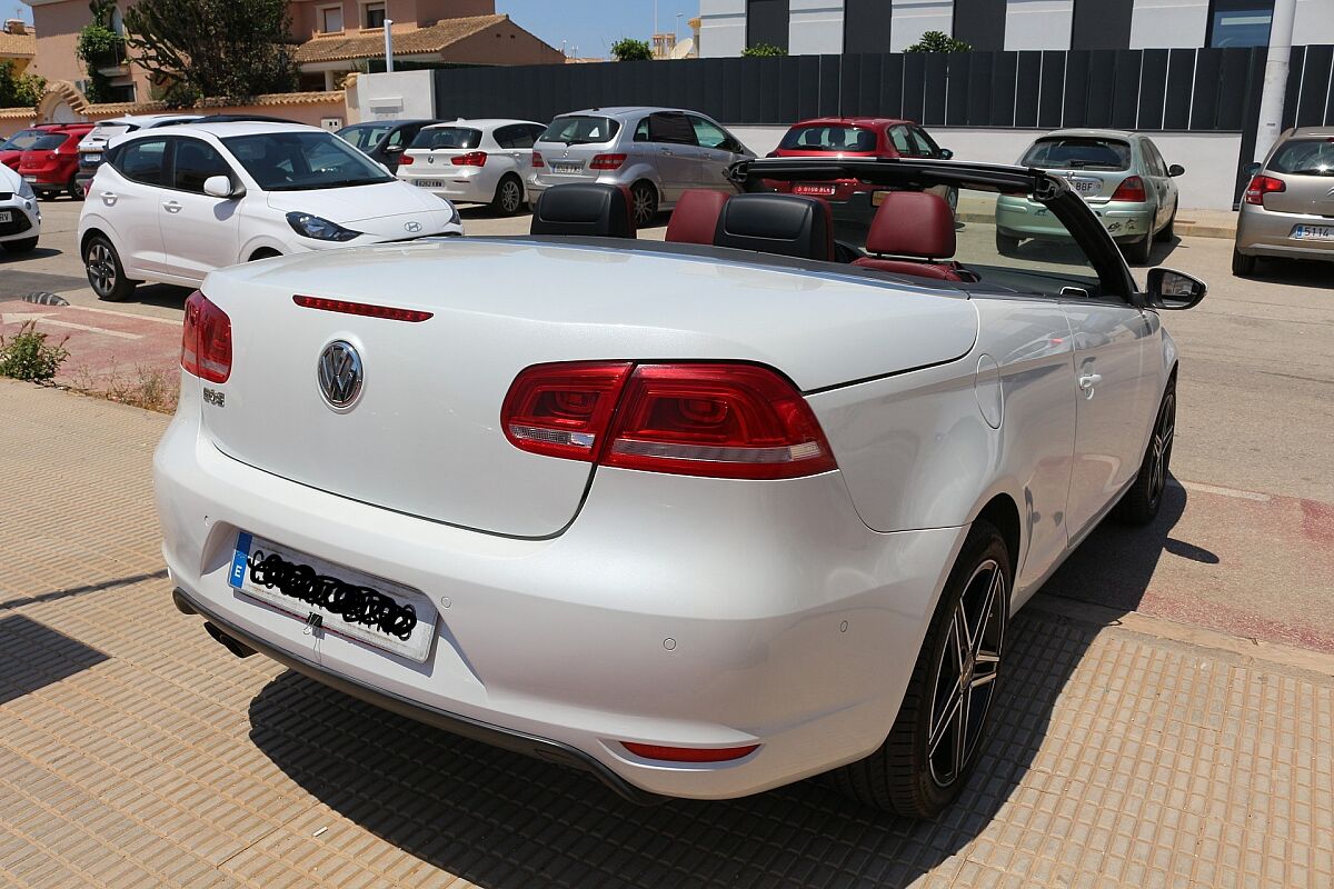 VOLKSWAGEN EOS 2.0 TDI CONVERTIBLE SPANISH LHD IN SPAIN 75000 MILES 2015