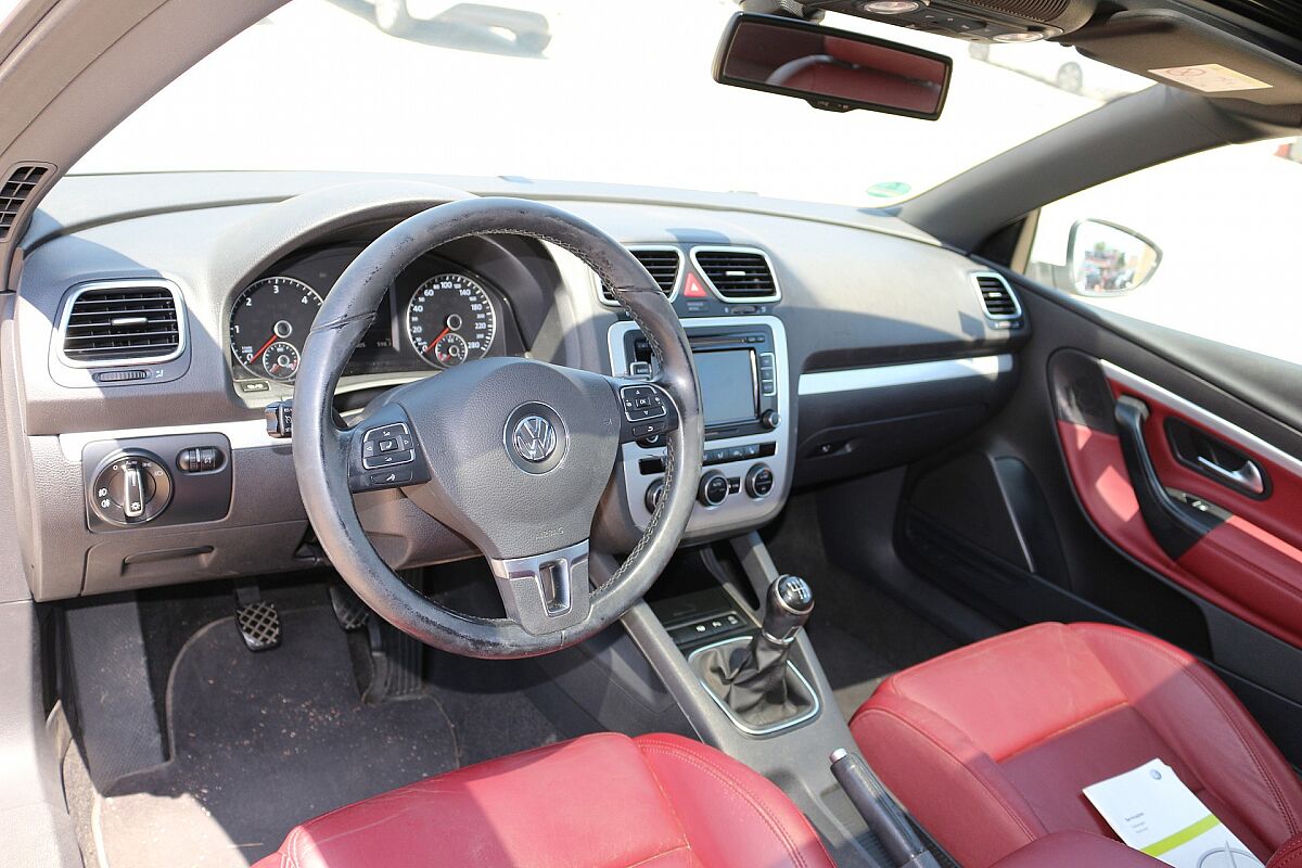 VOLKSWAGEN EOS 2.0 TDI CONVERTIBLE SPANISH LHD IN SPAIN 75000 MILES 2015