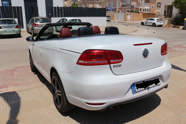 VOLKSWAGEN EOS 2.0 TDI CONVERTIBLE SPANISH LHD IN SPAIN 75000 MILES 2015