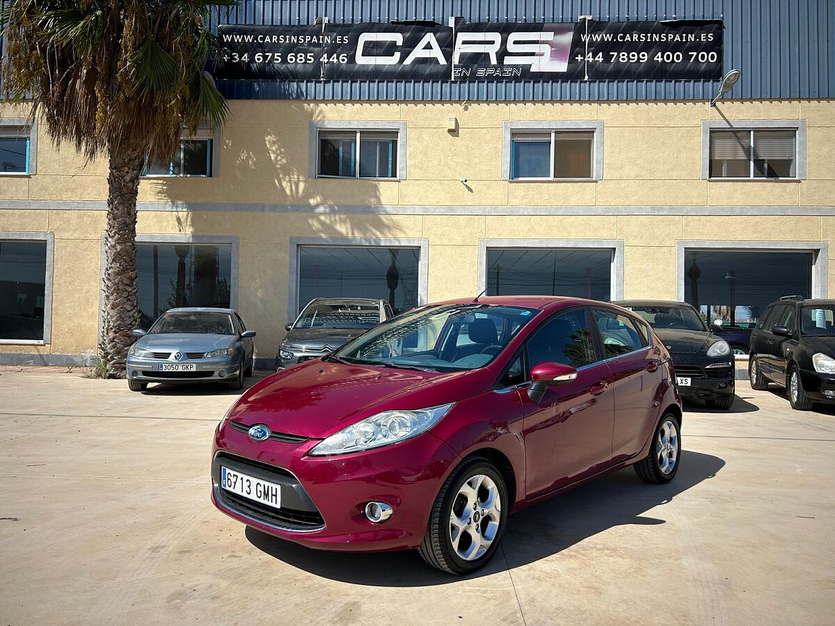 FORD FIESTA TITANIUM 1.4 AUTO SPANISH LHD IN SPAIN 66000 MILES SUPERB 2009