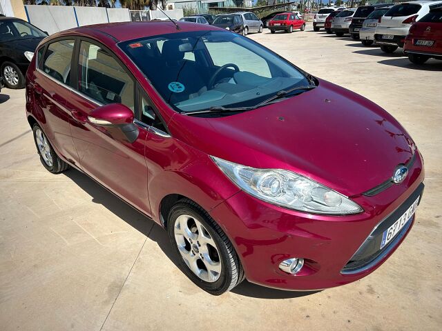 FORD FIESTA TITANIUM 1.4 AUTO SPANISH LHD IN SPAIN 66000 MILES SUPERB 2009