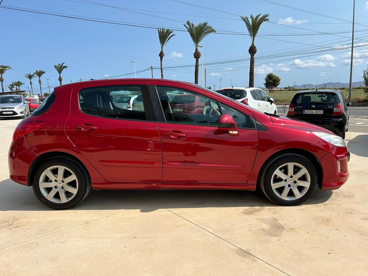 PEUGEOT 308 EXCLUSIVE 1.6 AUTO SPANISH LHD IN SPAIN 101000 MILES SUPERB 2010