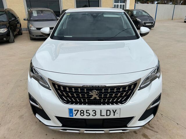 PEUGEOT 3008 ALLURE 1.2 AUTO SPANISH LHD IN SPAIN ONLY 71000 MILES SUPERB 2020