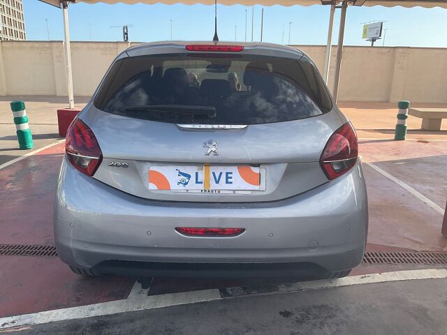 COMING SOON PEUGEOT 208 TECH 1.2 PURETECH AUTO SPANISH LHD IN SPAIN 11000 MILES SUPER 2019