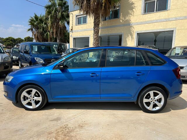 SKODA RAPID SPACEBACK 1.4 TDI AUT0 SPANISH LHD IN SPAIN 36000 MILES SUPER 2017