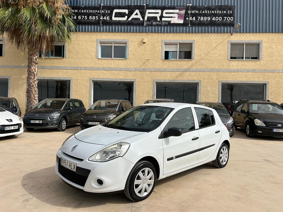 RENAULT CLIO YAHOO 1.2 SPANISH LHD IN SPAIN ONLY 40000 MILES SUPERB 2012