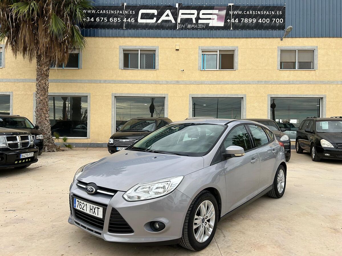 FORD FOCUS TREND 1.6 TI-VCT AUTO SPANISH LHD IN SPAIN 53000 MILES SUPER 2014