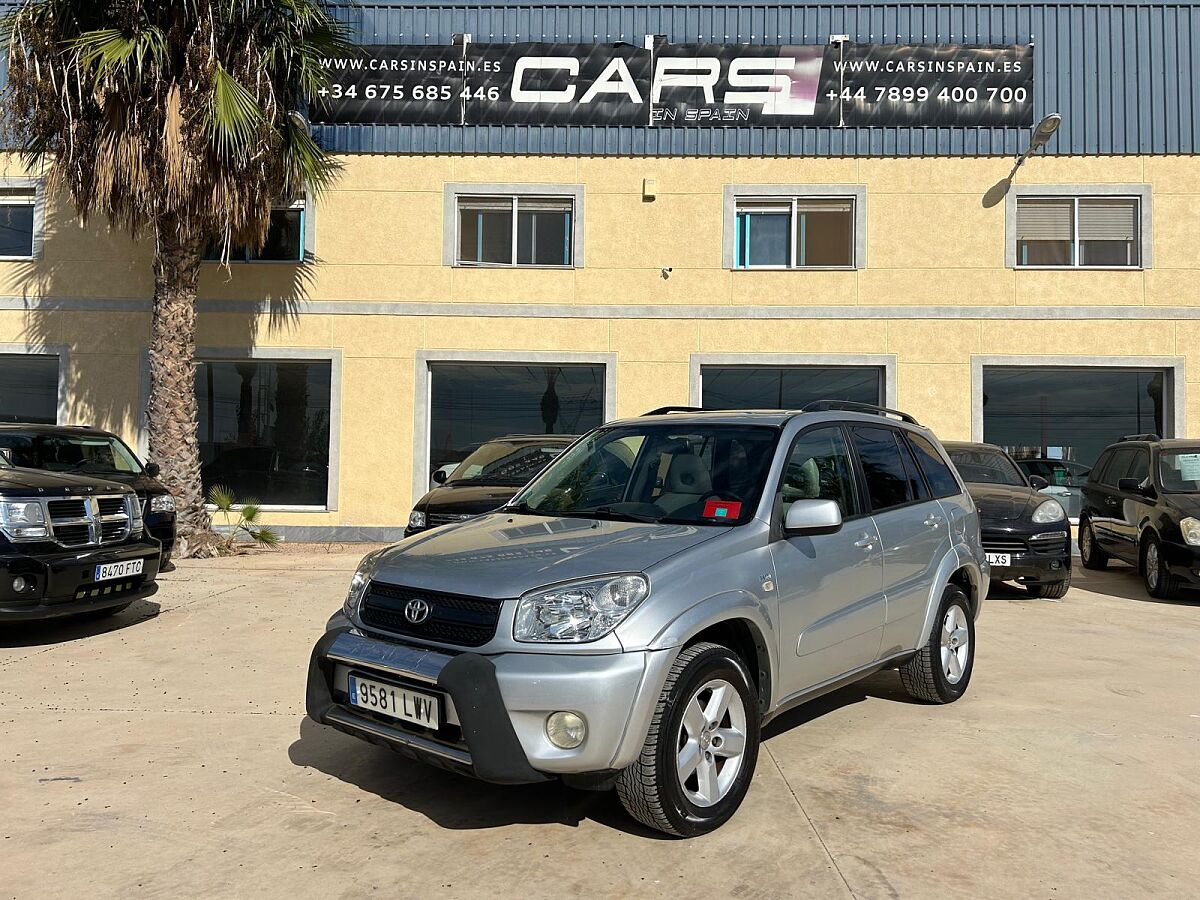 TOYOTA RAV 4 LUXURY 2.0 VVTI AUTO 4X4 SPANISH LHD IN SPAIN 103000 MILES 2005