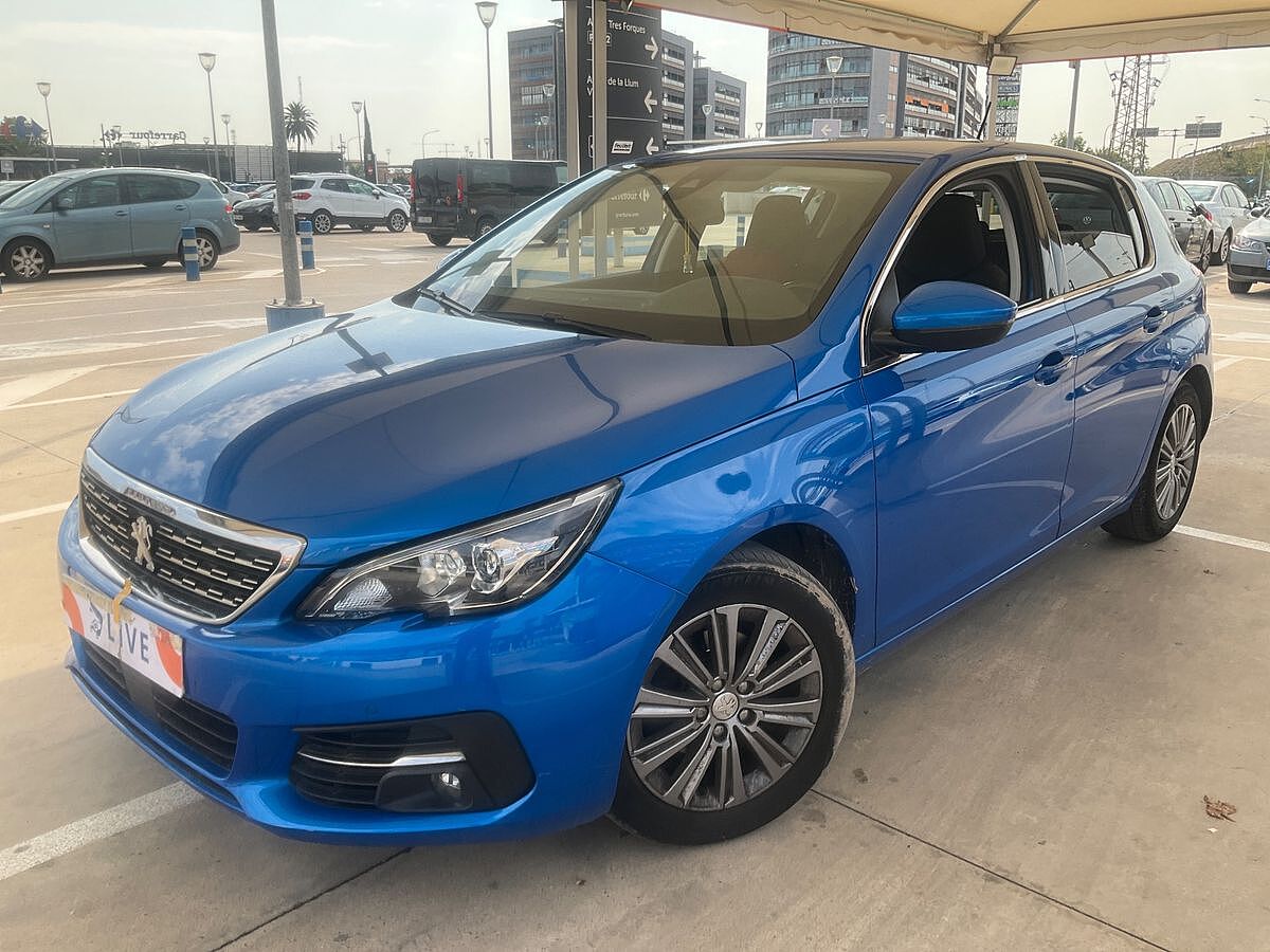 COMING SOON PEUGEOT 308 ALLURE 1.2 PURETECH AUTO SPANISH LHD IN SPAIN 31000 MILES SUPER 2020