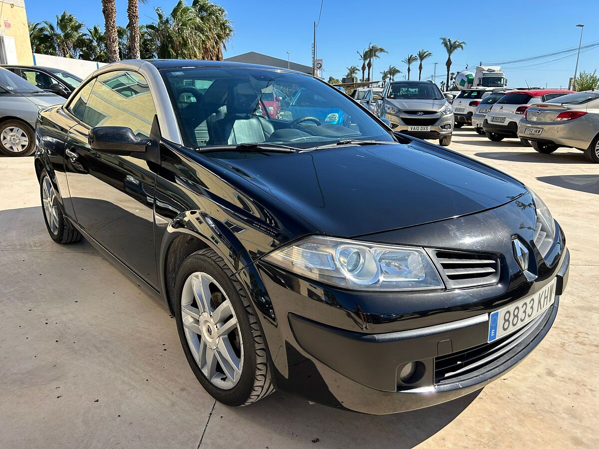 RENAULT MEGANE CONVERTIBLE 1.5 DCI SPANISH LHD IN SPAIN 141000 MILES SUPERB 2008