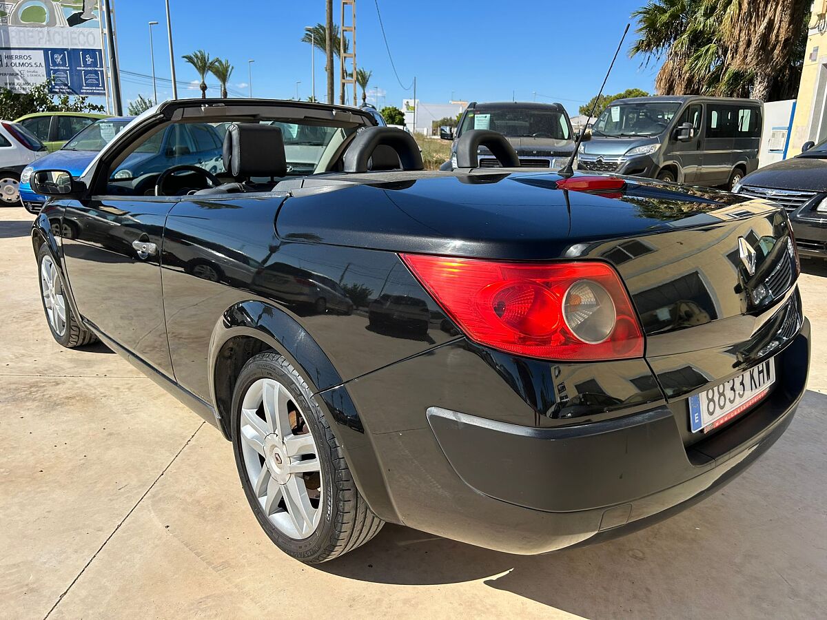 RENAULT MEGANE CONVERTIBLE 1.5 DCI SPANISH LHD IN SPAIN 141000 MILES SUPERB 2008