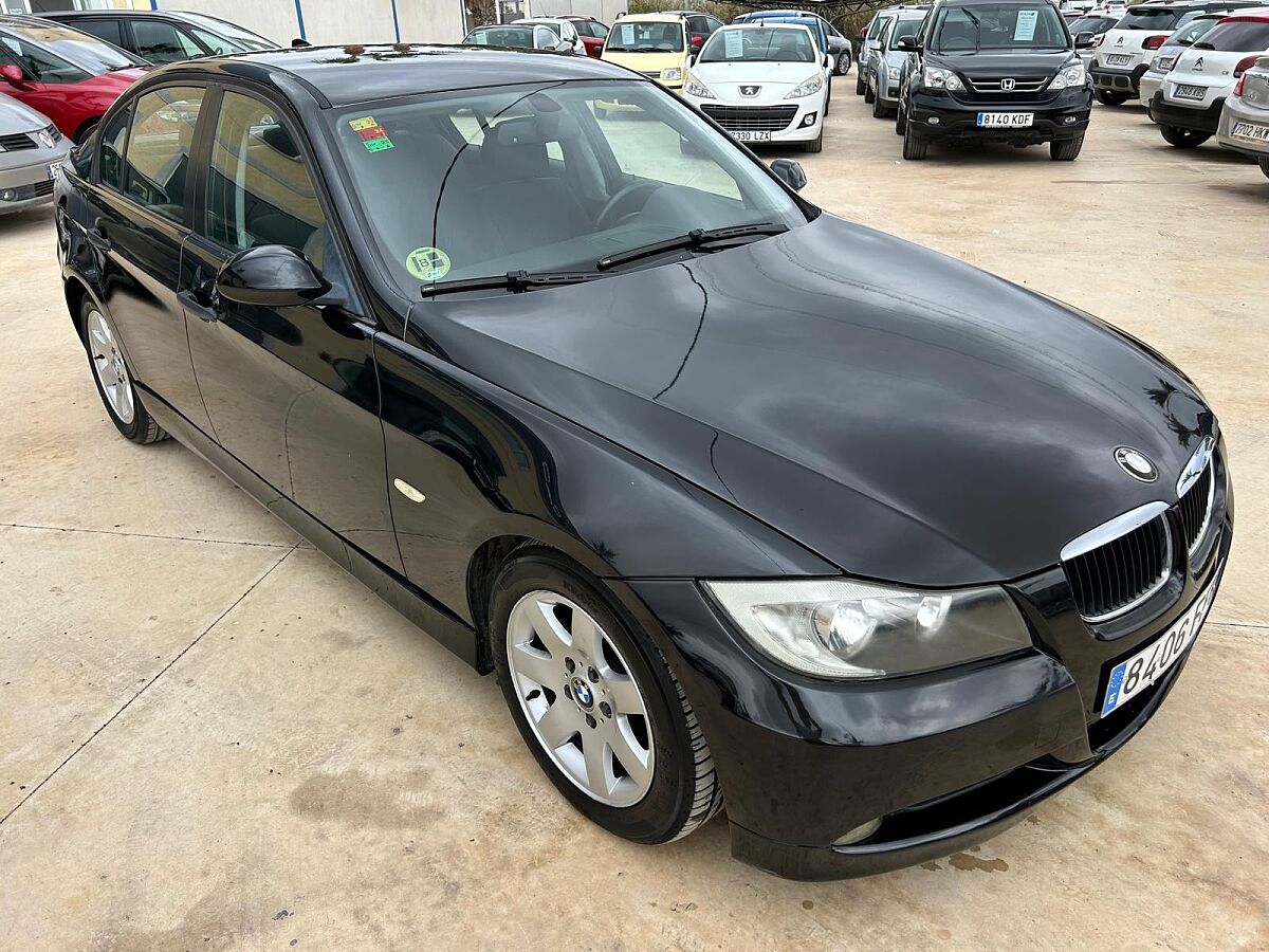 BMW 320D 2.0 AUTO SPANISH LHD IN SPAIN ONLY 80000 MILES SUPERB 2005