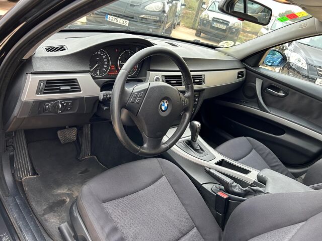 BMW 320D 2.0 AUTO SPANISH LHD IN SPAIN ONLY 80000 MILES SUPERB 2005