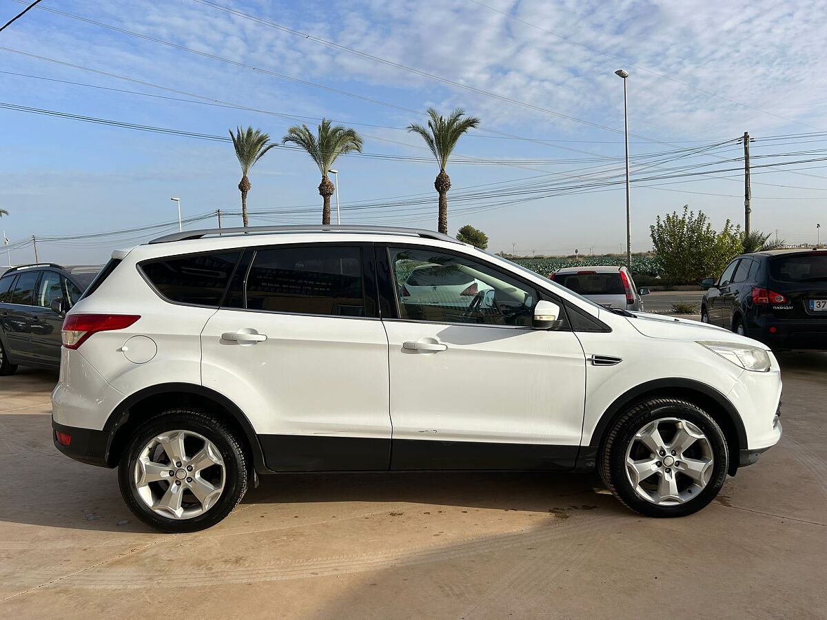 FORD KUGA TREND AUTO 2.0 TDCI 4X4 SPANISH LHD IN SPAIN 73000 MILES SUPERB 2013