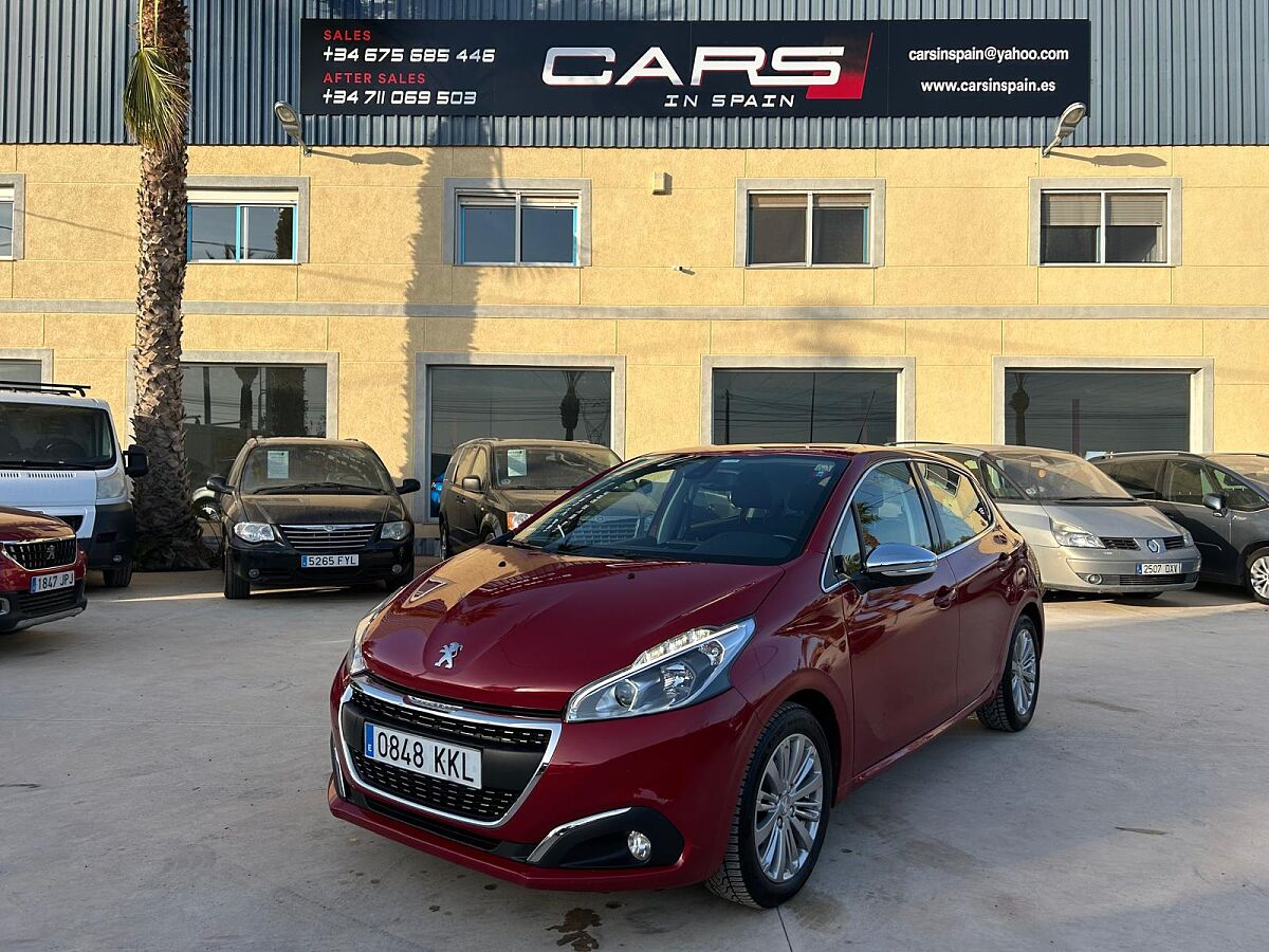 PEUGEOT 208 ALLURE 1.2 PURETECH AUTO SPANISH LHD IN SPAIN 65000 MILES SUPER 2018