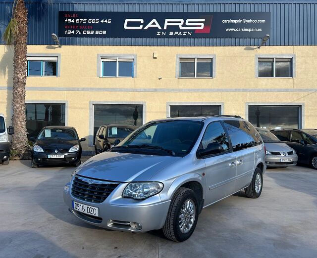 CHRYSLER VOYAGER LX 2.8 CRDI AUTO SPANISH LHD IN SPAIN 113000 MILES 7 SEAT 2006