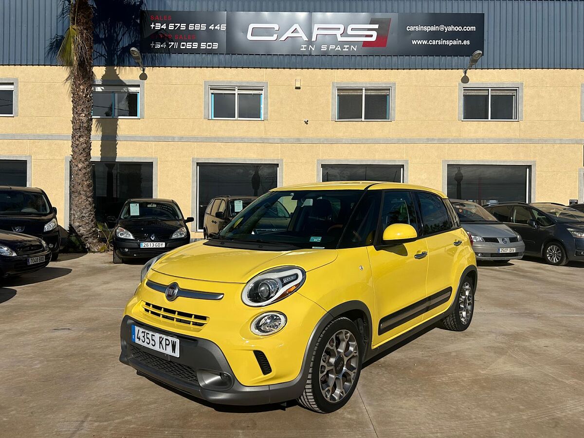 FIAT 500L TREKKING 1.4 TURBO AUTO SPANISH LHD IN SPAIN 76000 MILES SUPERB 2013