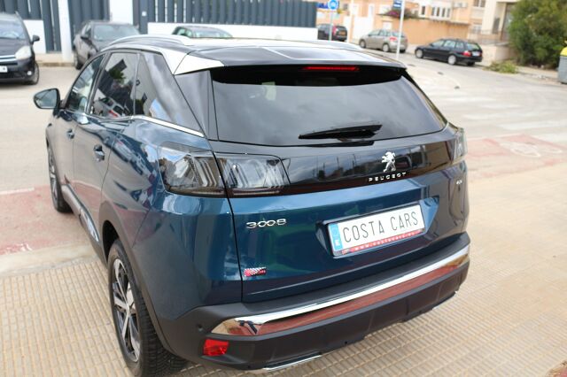 PEUGEOT 3008 GT LINE 1.2 E-THP AUTO SPANISH LHD IN SPAIN 21000 MILES SUPERB 2021