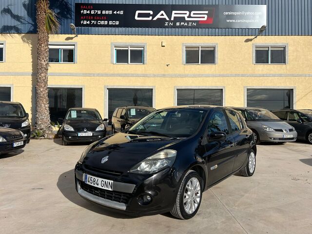 RENAULT CLIO PRIVELIGE 1.6 AUTO SPANISH LHD IN SPAIN 89000 MILES SUPERB 2009