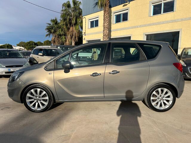 OPEL MERIVA INNOVATION 1.7 CDTI AUTO SPANISH LHD IN SPAIN 113000 MILES SUPERB 2011