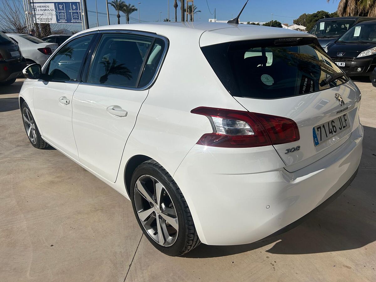 PEUGEOT 308 ALLURE 1.2 E-THP SPANISH LHD IN SPAIN 89000 MILES SUPERB 2016