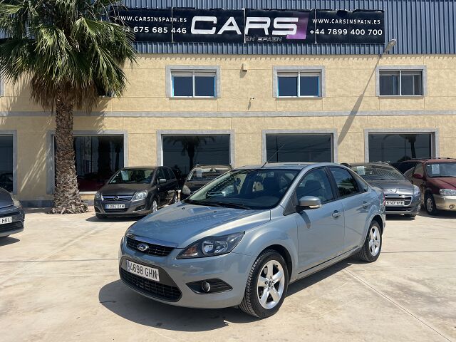 FORD FOCUS TREND 1.6 AUTO SALOON SPANISH LHD IN SPAIN 118000 MILES SUPER 2008