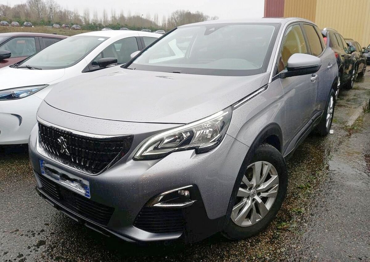 COMING SOON PEUGEOT 3008 ACTIVE 1.2 E-THP AUTO SPANISH LHD IN SPAIN 66000 MILES SUPERB 2019