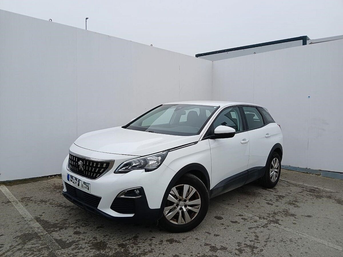 COMING SOON PEUGEOT 3008 ACTIVE 1.2 E-THP MANUAL SPANISH LHD IN SPAIN 78000 MILES SUPER 2019