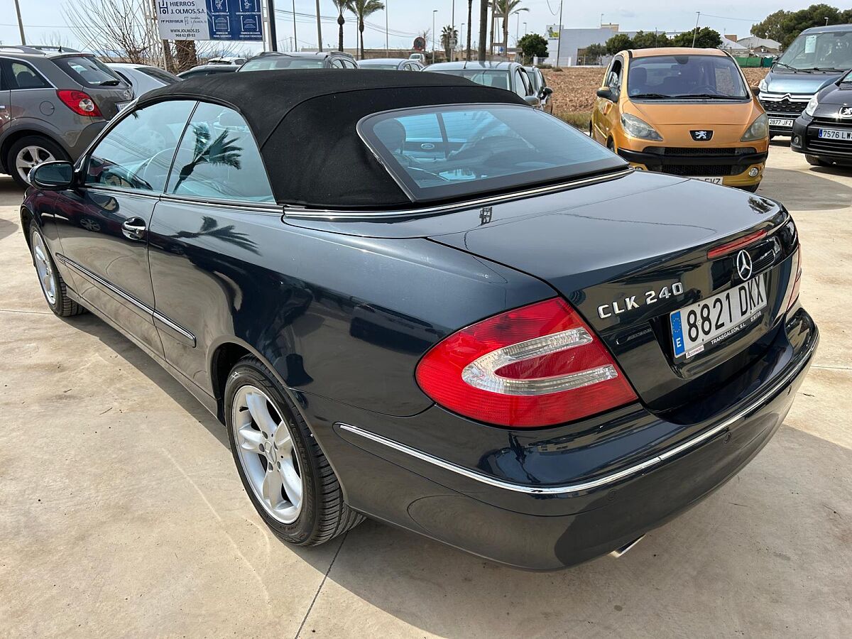 MERCEDES CLK 240 CONVERTIBLE 2.6 V6 AUTO SPANISH LHD IN SPAIN 62000 MILES 2004