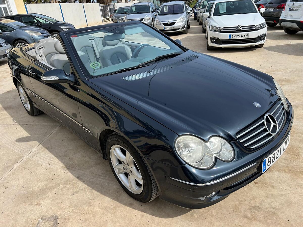 MERCEDES CLK 240 CONVERTIBLE 2.6 V6 AUTO SPANISH LHD IN SPAIN 62000 MILES 2004