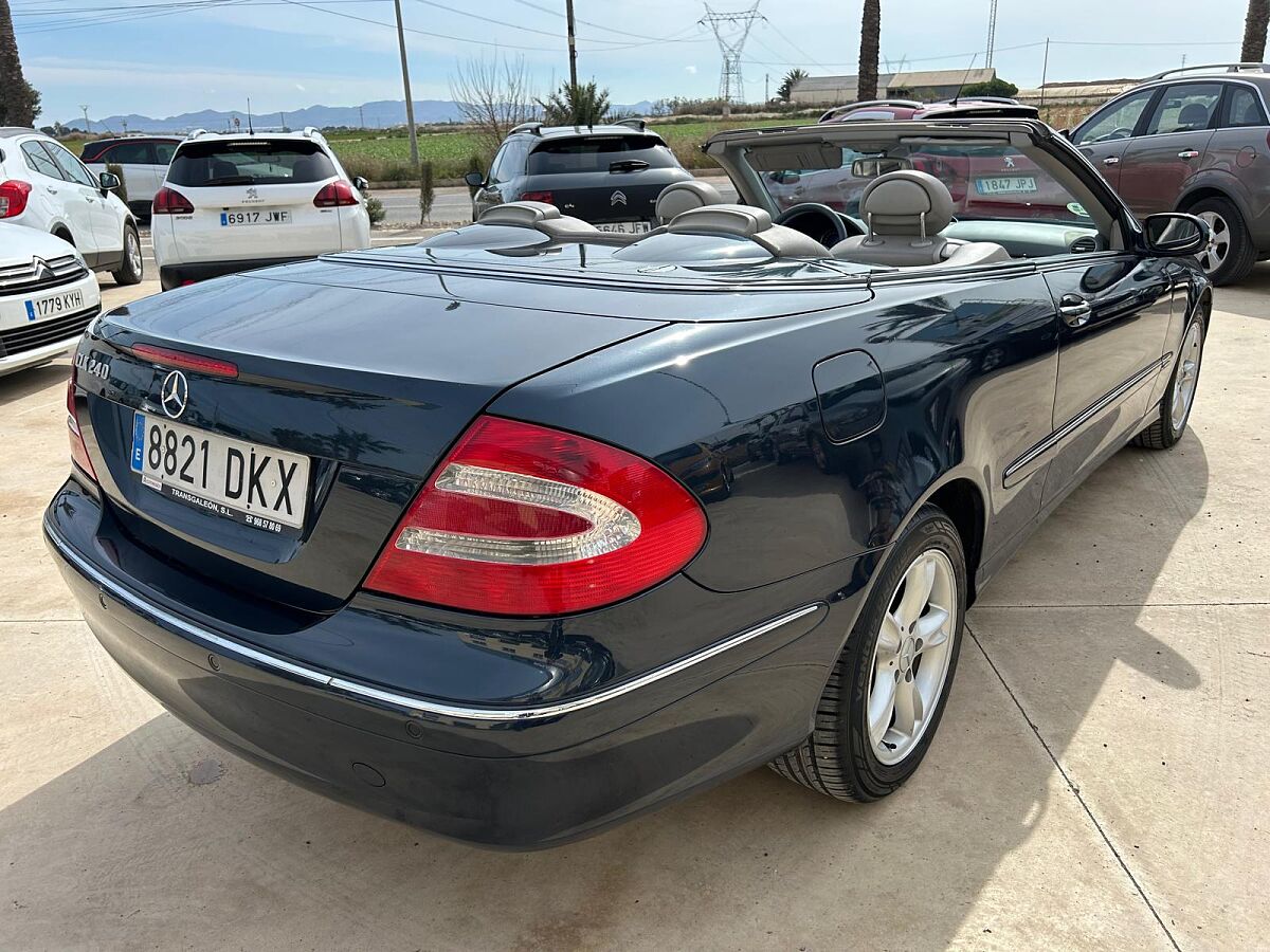 MERCEDES CLK 240 CONVERTIBLE 2.6 V6 AUTO SPANISH LHD IN SPAIN 62000 MILES 2004