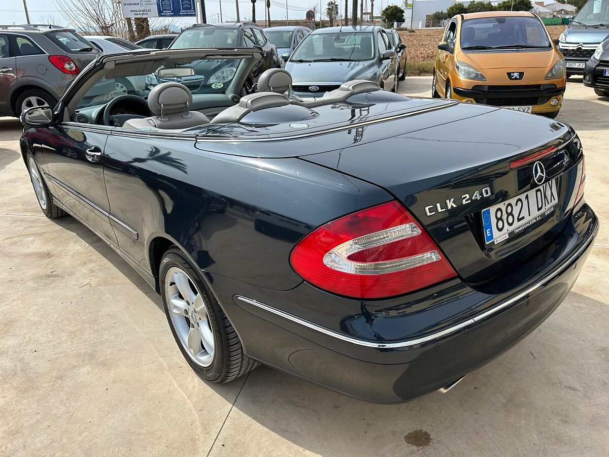 MERCEDES CLK 240 CONVERTIBLE 2.6 V6 AUTO SPANISH LHD IN SPAIN 62000 MILES 2004