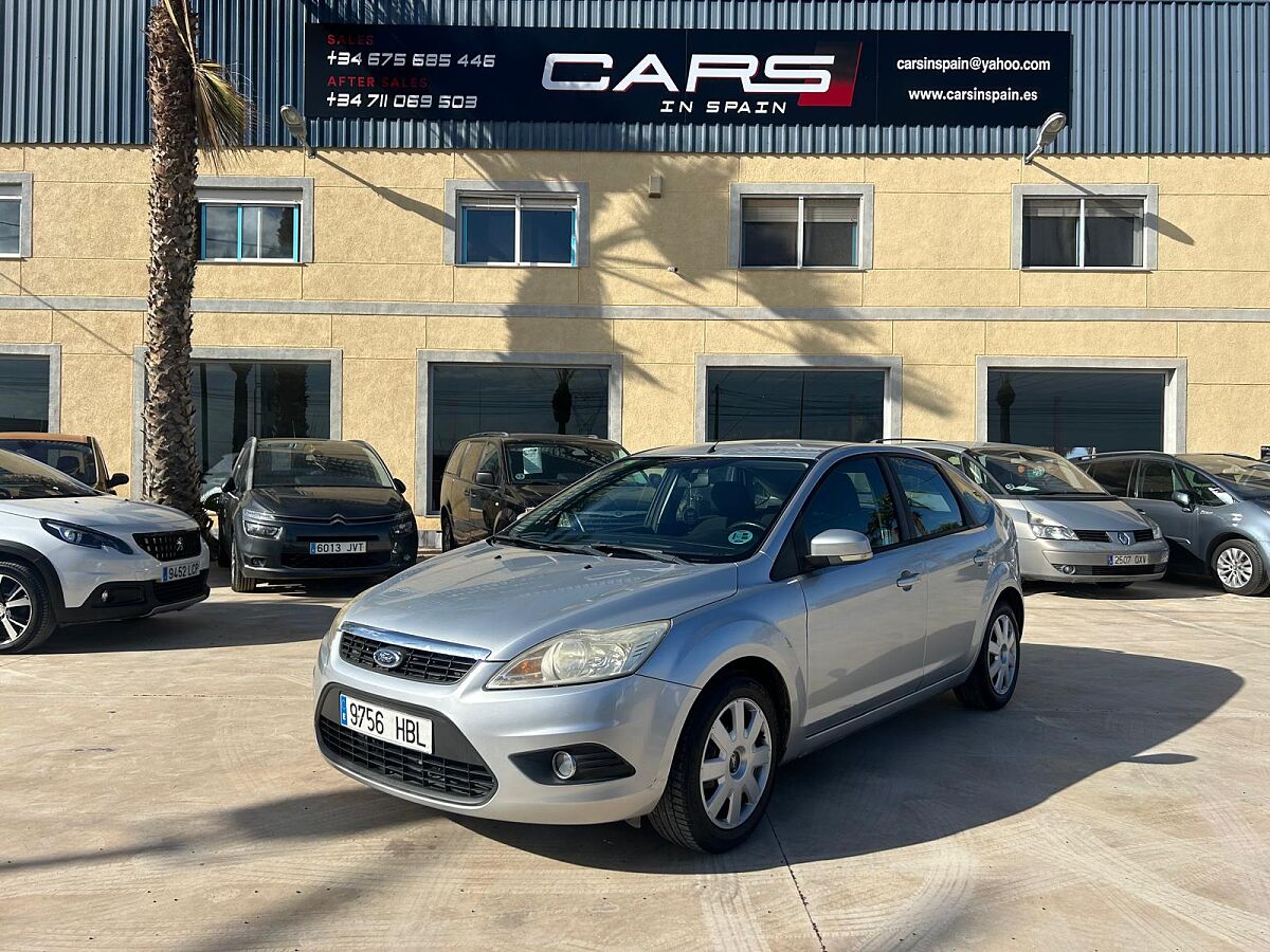 FORD FOCUS TREND 1.6 AUTO SPANISH LHD IN SPAIN 71000 MILES SUPER 2011